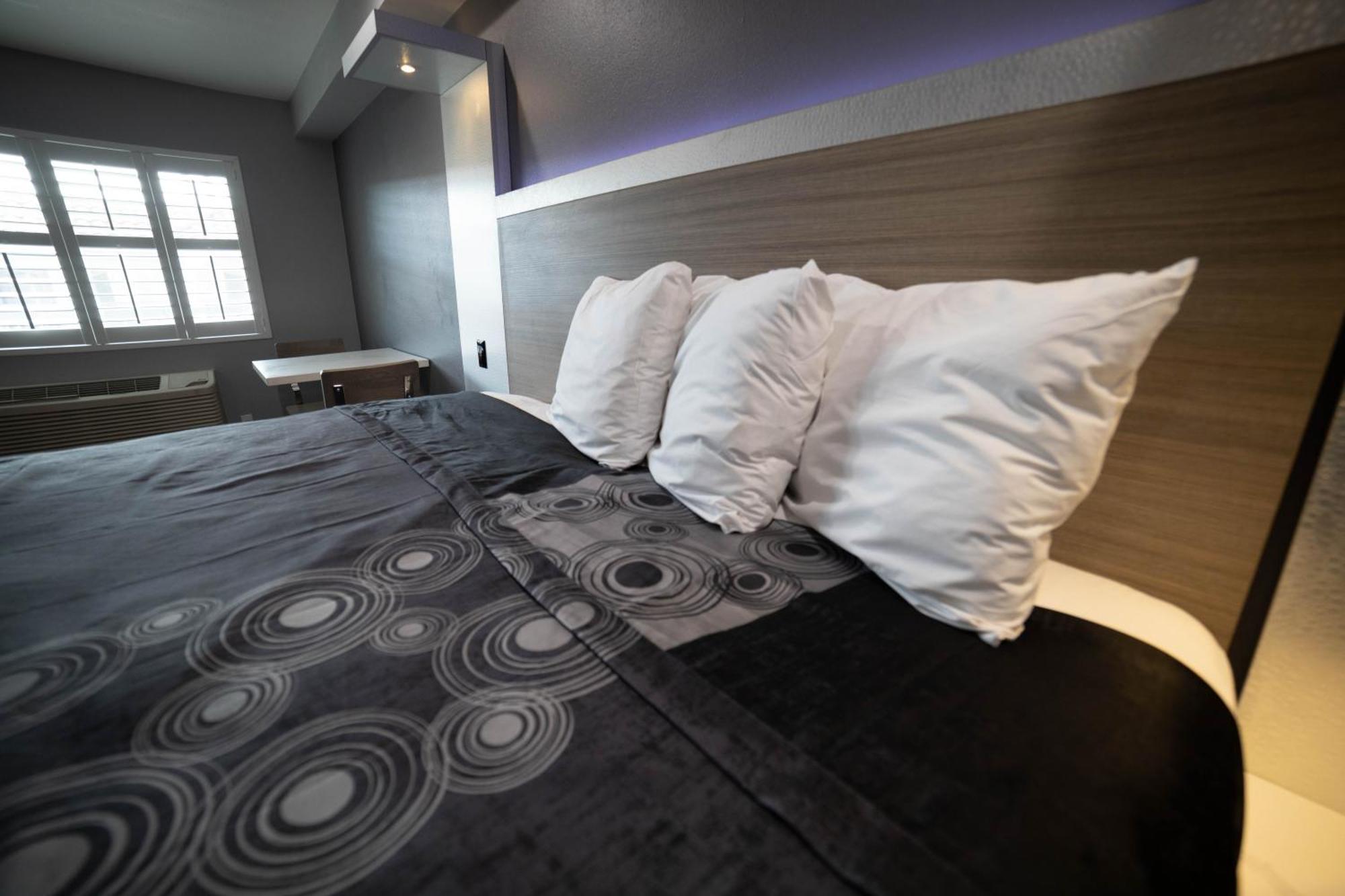 Travelodge By Wyndham Hotel Whittier